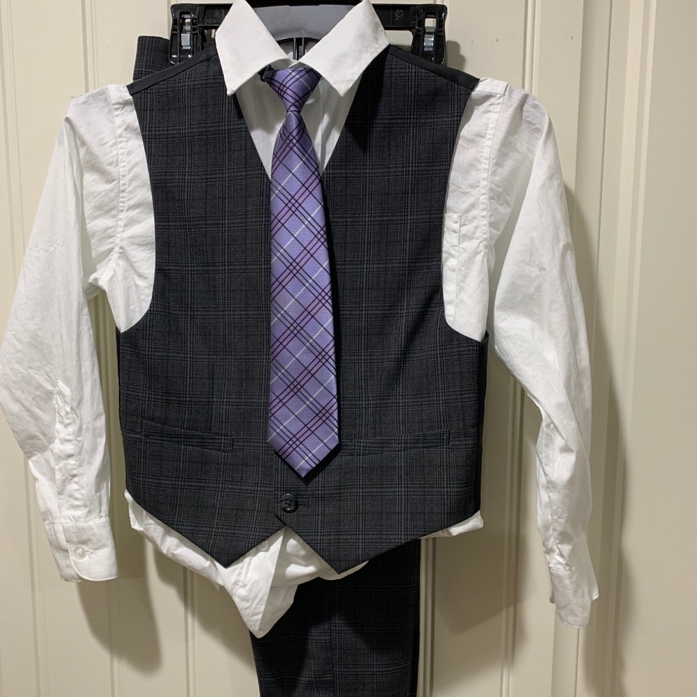 Boys size 8 dress outfit  Dillard’s brand
